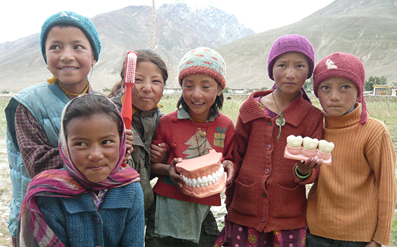 Zahnaerztliche Behandlung in Tibet Aufklaerung