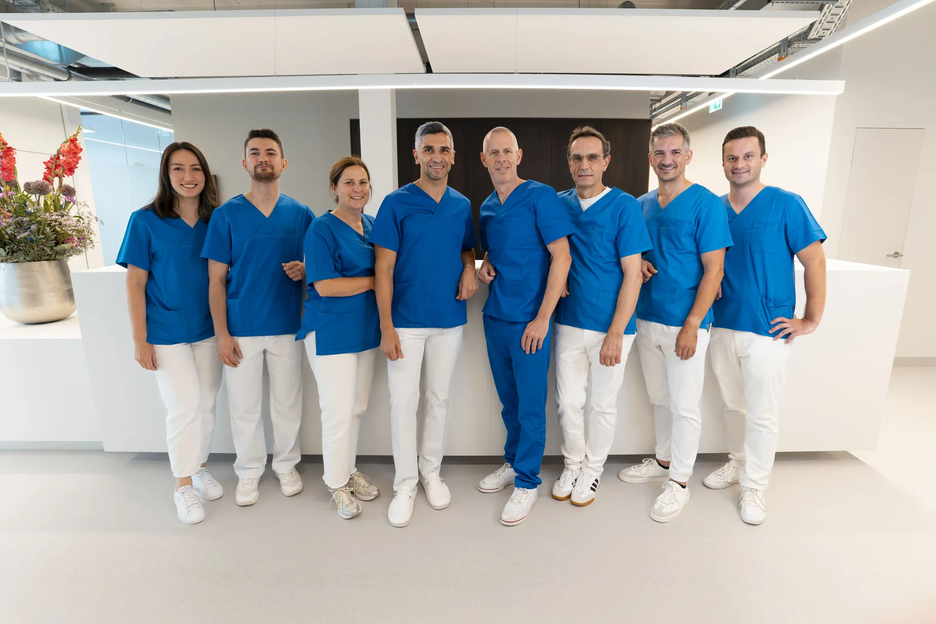 Behandlerteam des Zahnärztlichen Praxiszentrums Aachen